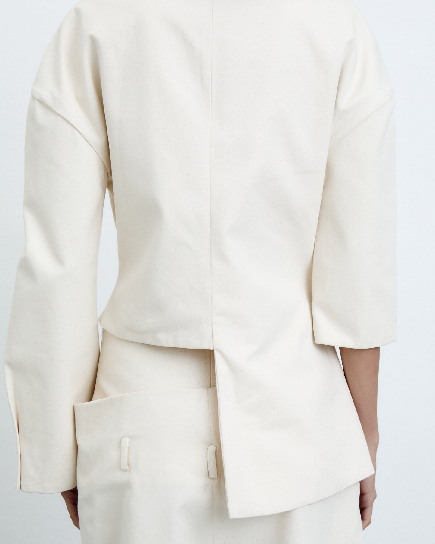 Bermuda Relevo Off-White
